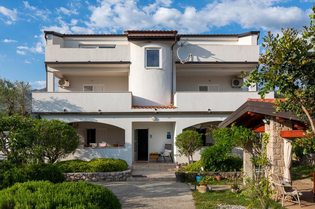 Apartments Punta Seline Ngoại thất bức ảnh